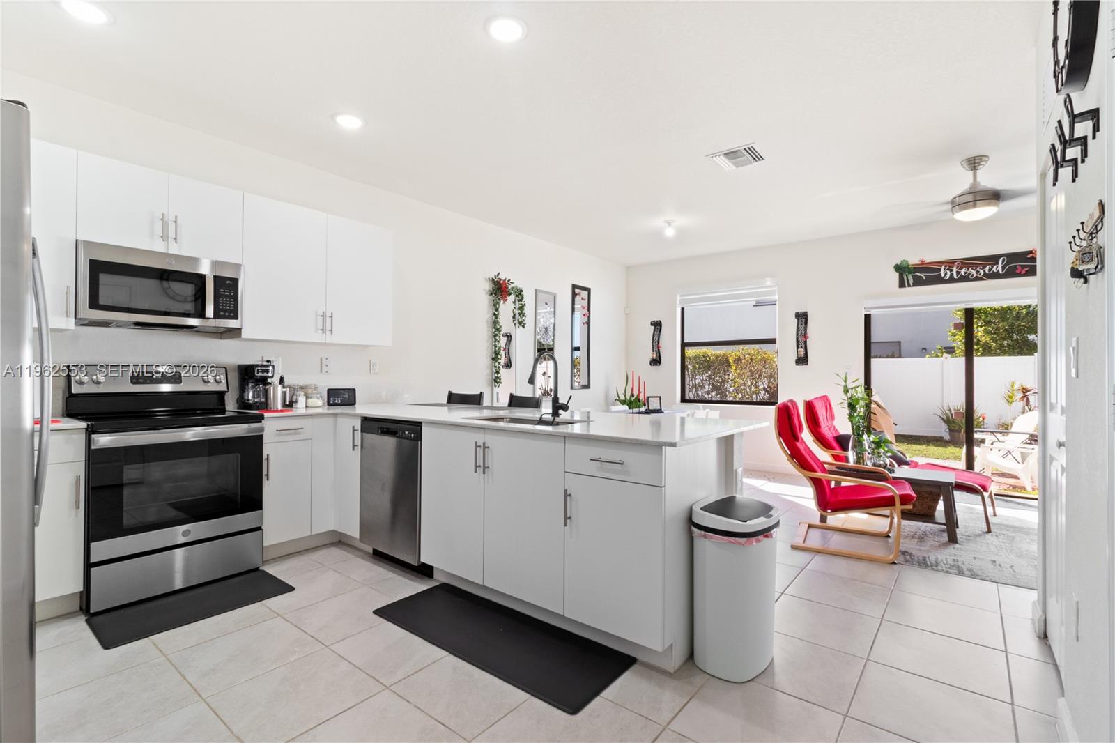 AQUABELLA NORTH - Residential