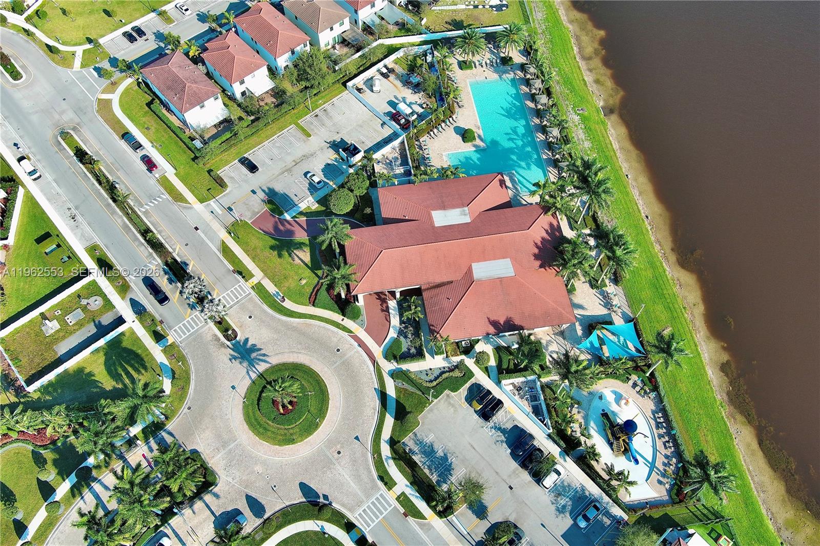 AQUABELLA NORTH - Residential