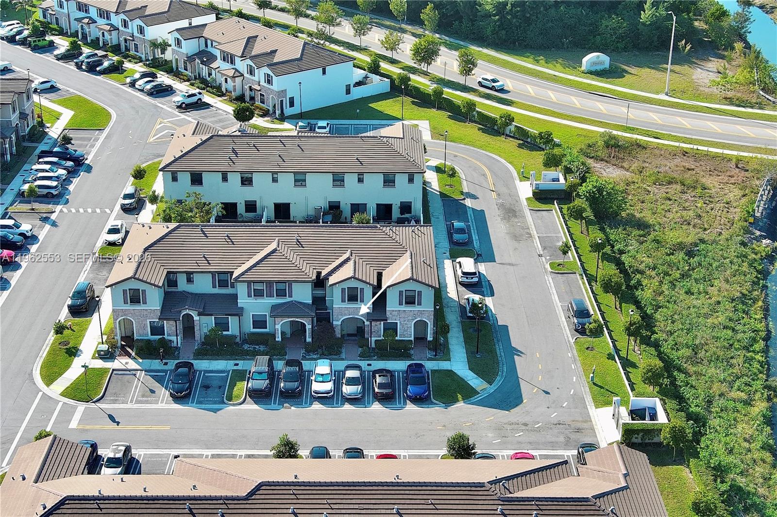 AQUABELLA NORTH - Residential