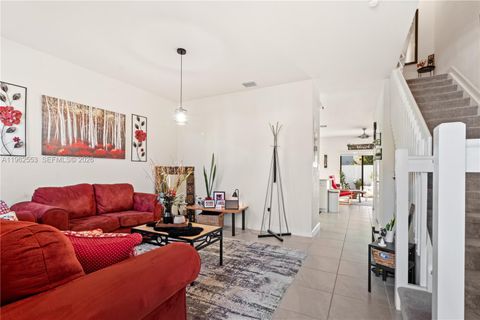 11438 W 34th Ct Hialeah FL 33018