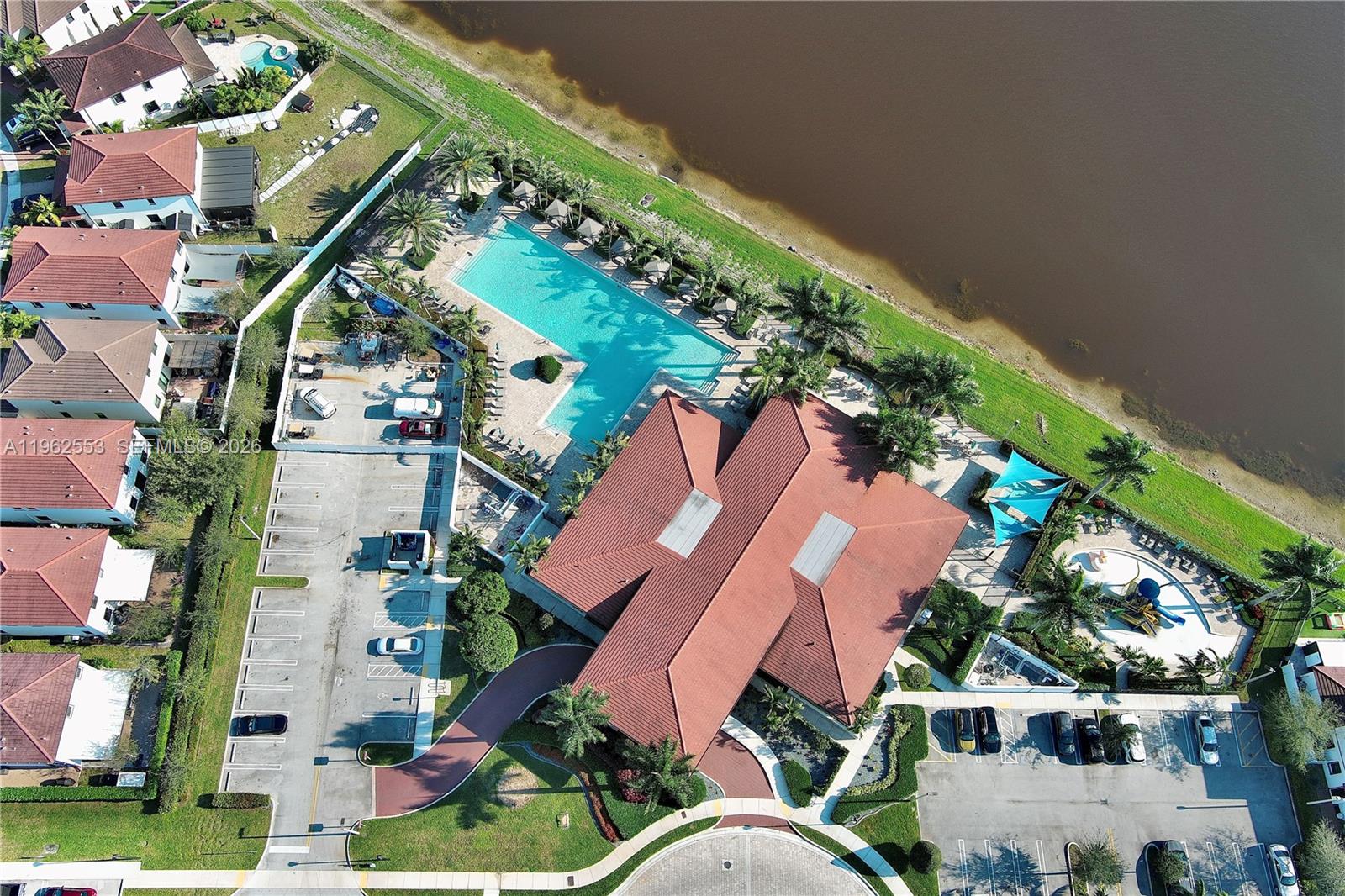 AQUABELLA NORTH - Residential