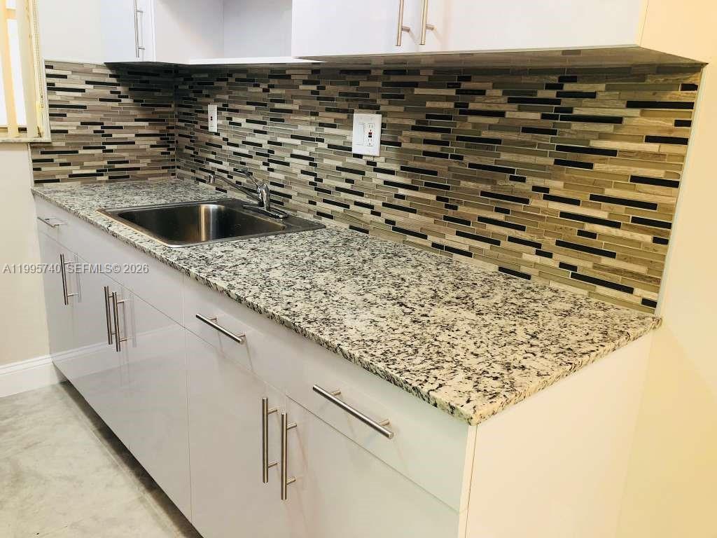 North Central Hollywood - Residential Lease