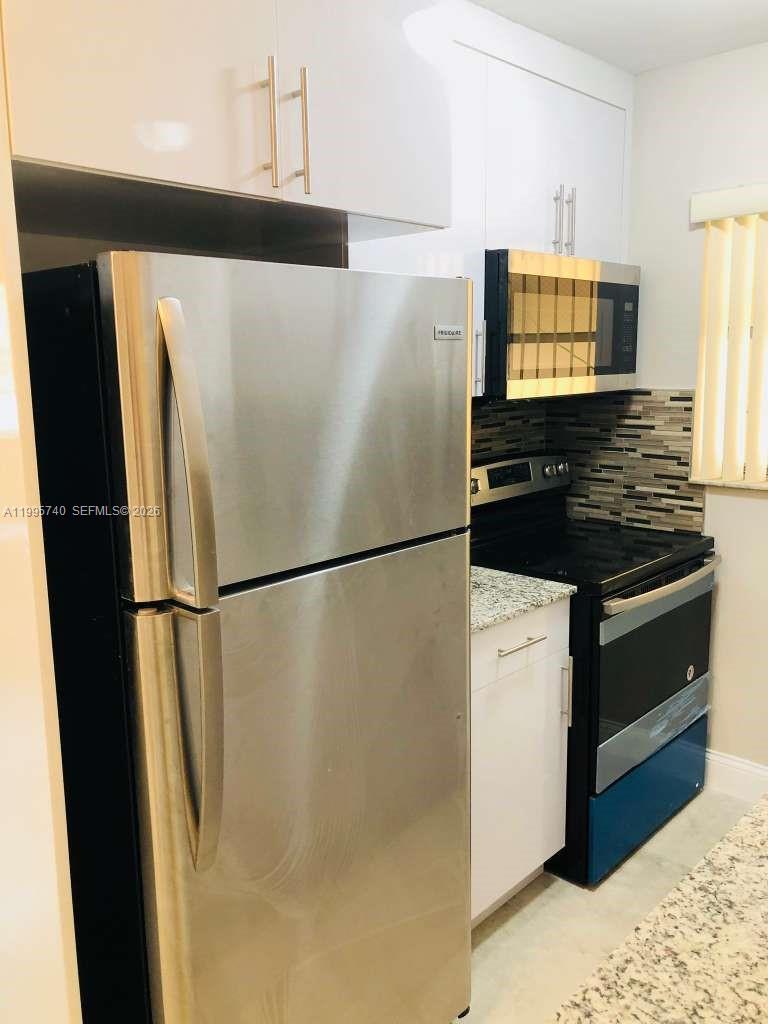 North Central Hollywood - Residential Lease