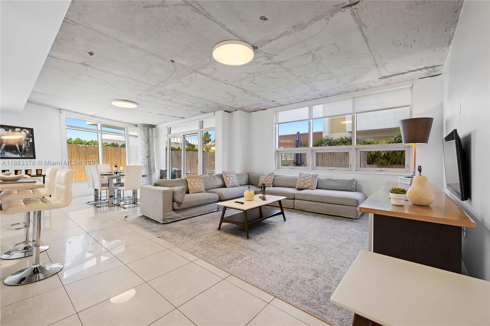 3250 NE 1st Ave 515