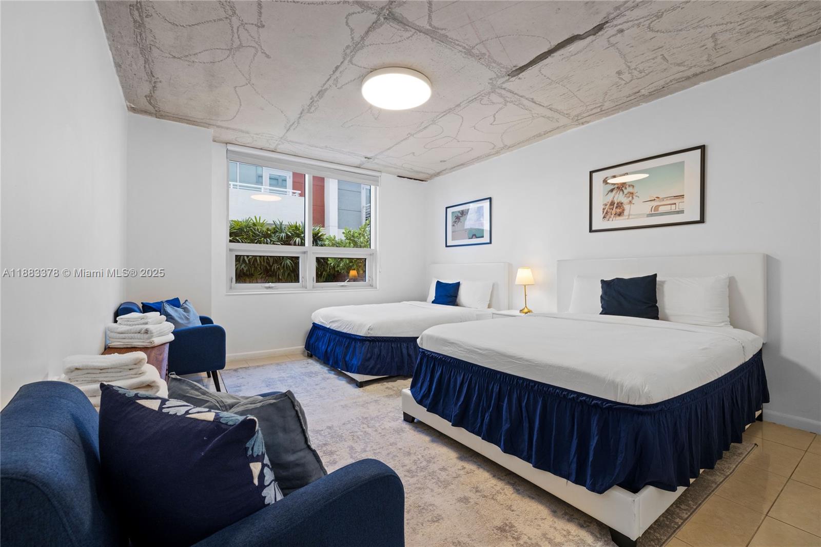 MIDBLOCK MIAMI CONDO - Residential Lease