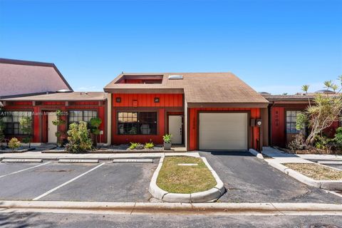 Photo of 3006 N 35th Ter, Hollywood, FL 33021 (MLS # A11768393)