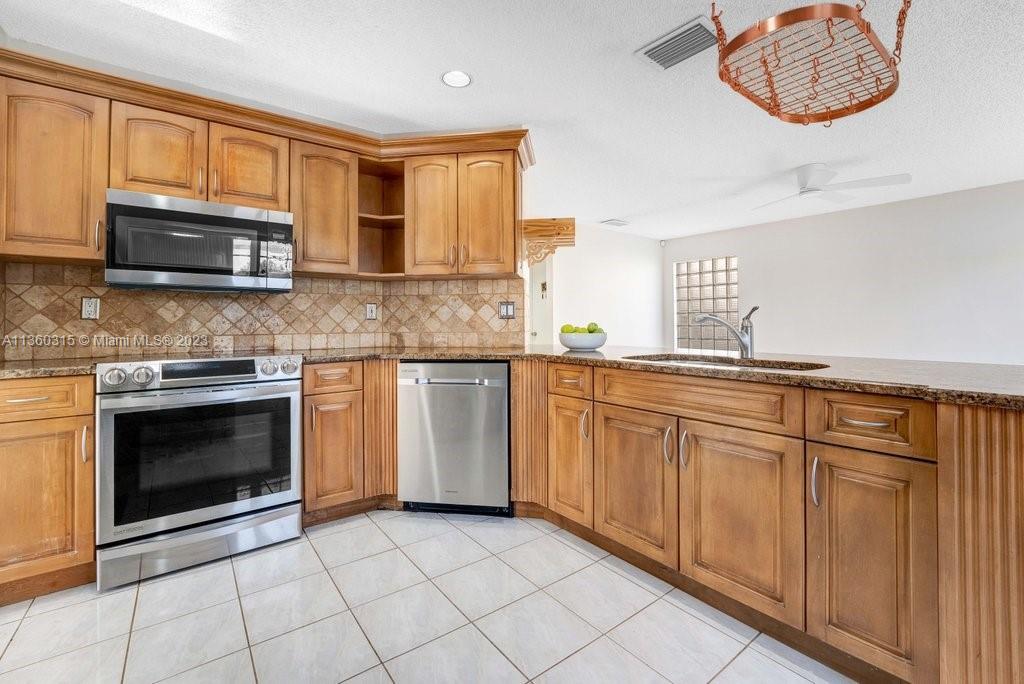 HARBOUR SUBDIVISION - Residential Lease