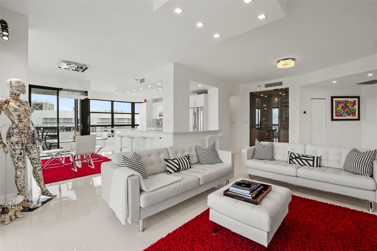 19101 NE 36th Ct 3107, Aventura, FL, 33180/$684,900 3 19101 NE 36th Ct 3107