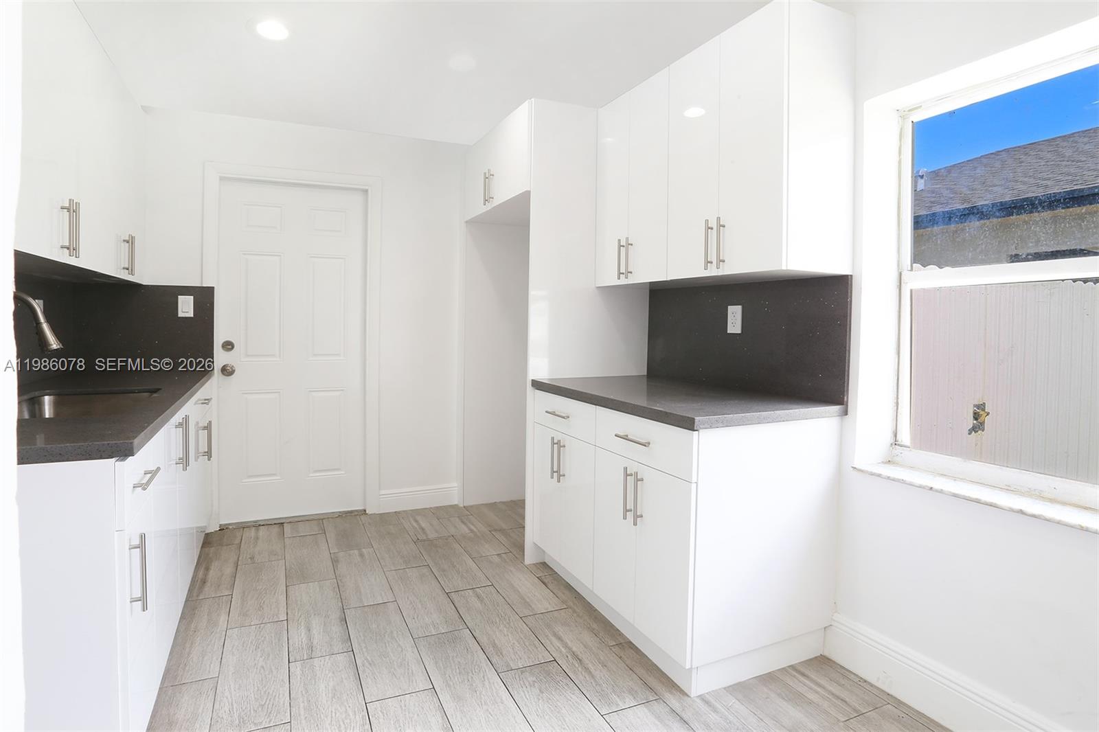 MAGNOLIA GARDENS CONSOLID - Residential Lease