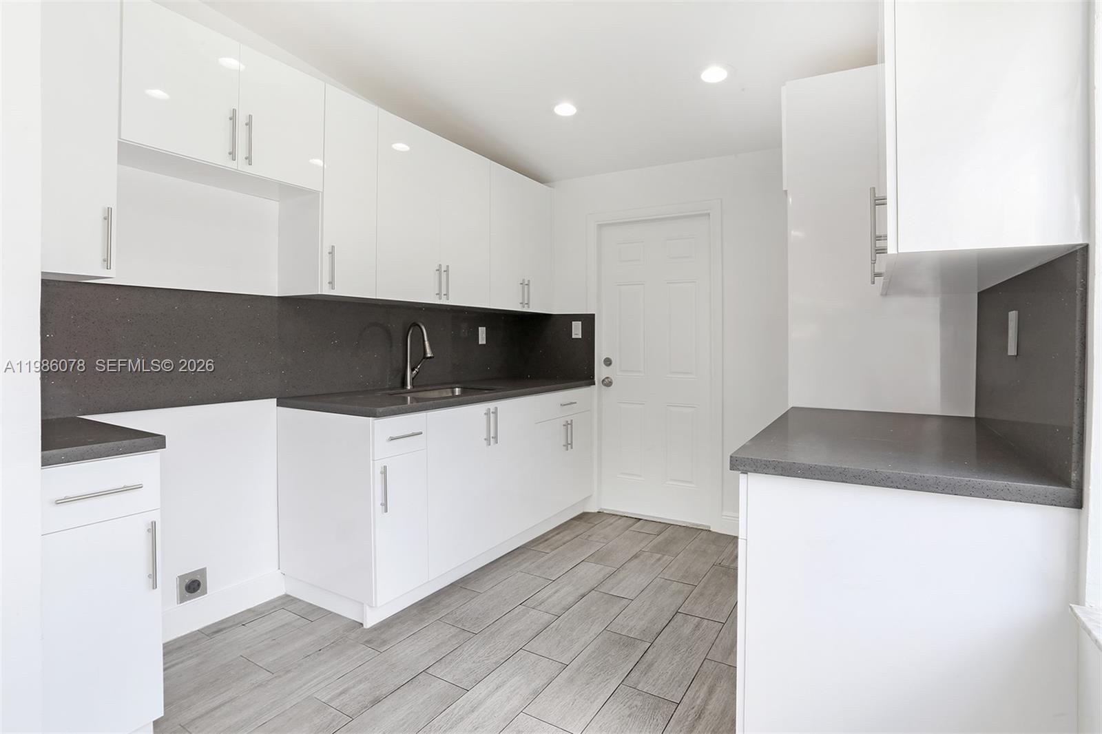 MAGNOLIA GARDENS CONSOLID - Residential Lease