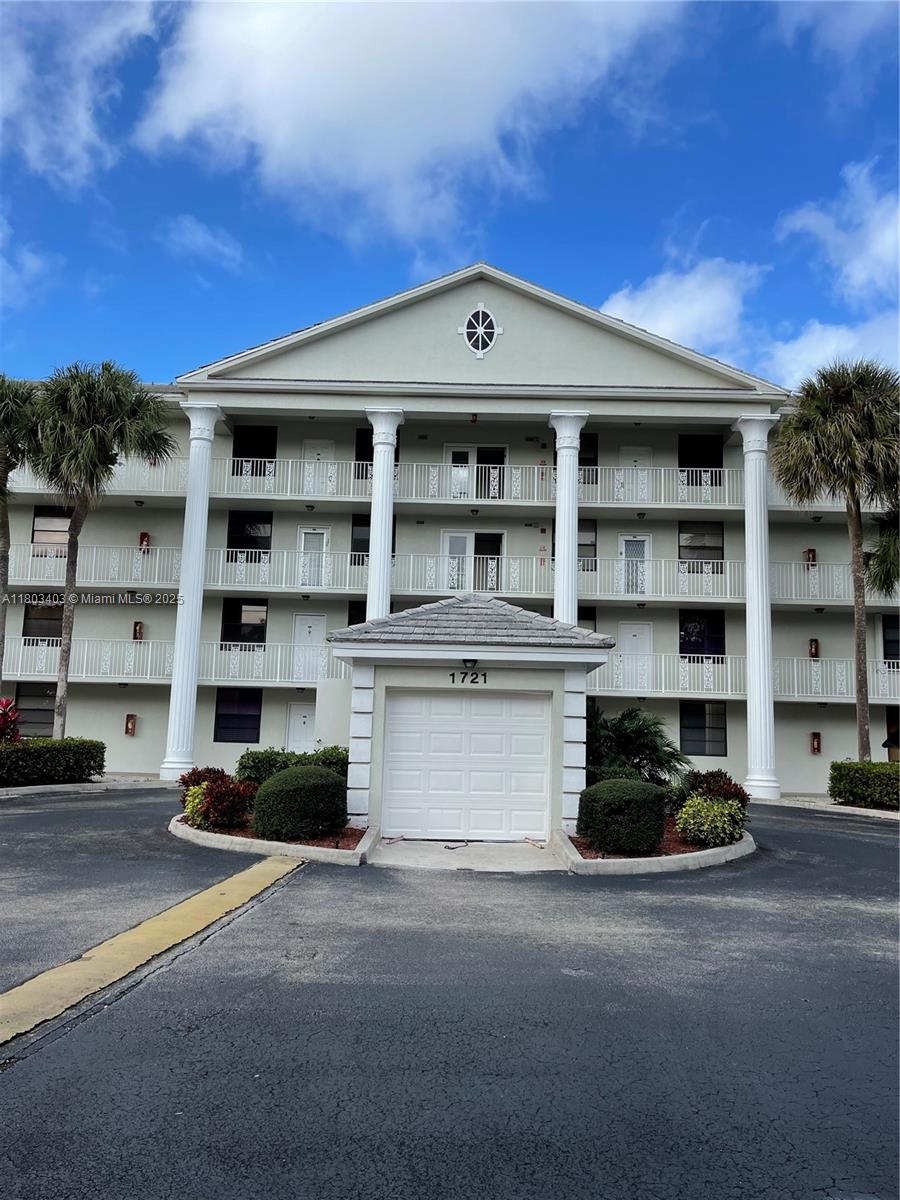 Rental Property at 1721 E Whitehall Dr 305, Davie, Broward County, Florida - Bedrooms: 2 
Bathrooms: 2  - $2,500 MO.