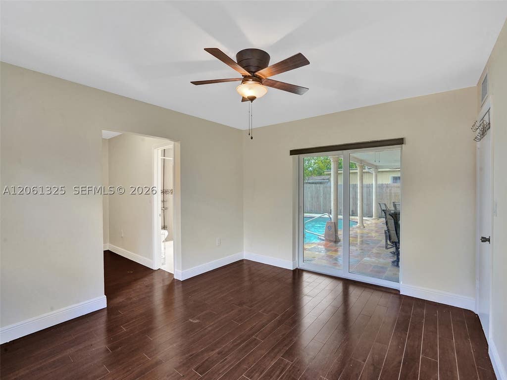Photo of 7600 Grandview Blvd, Miramar, FL 33023 (MLS # A12061325)