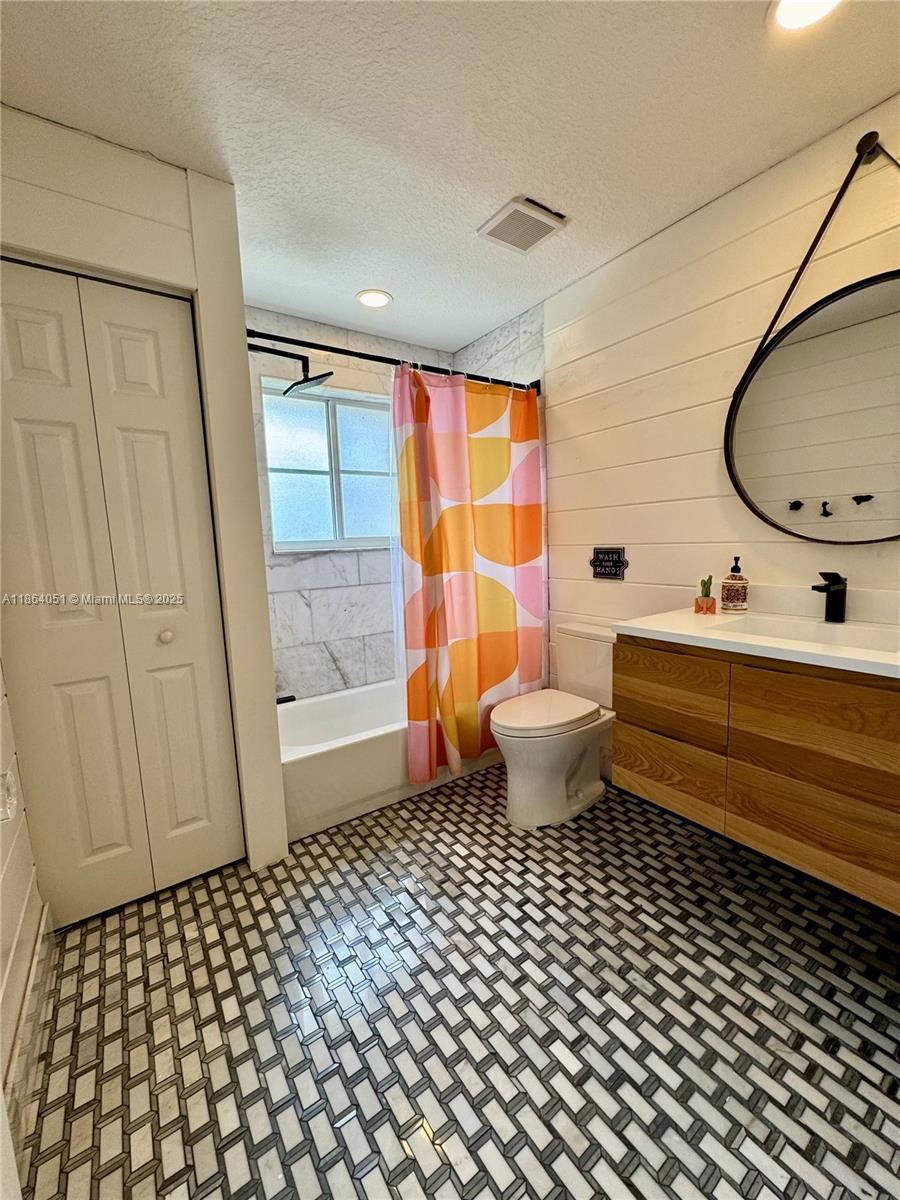 SECTOR 2-PARCELS 17 18 19 - Residential