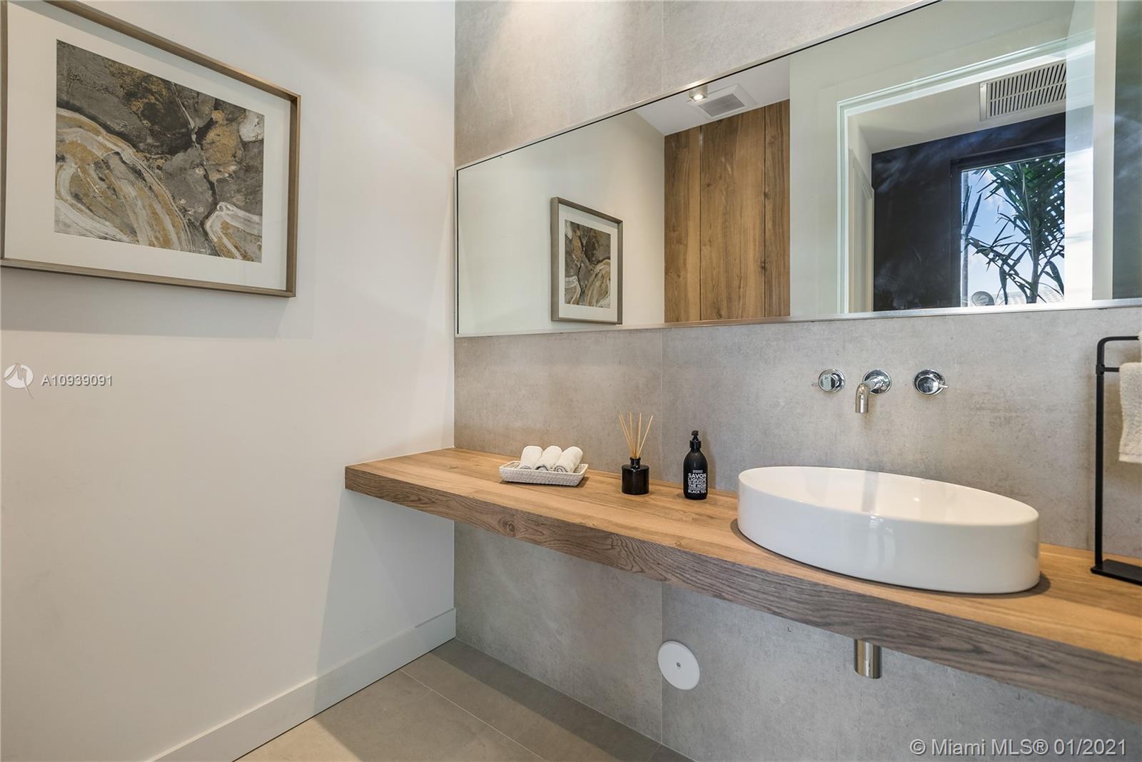 NORMANDY GOLF COURSE - Residential