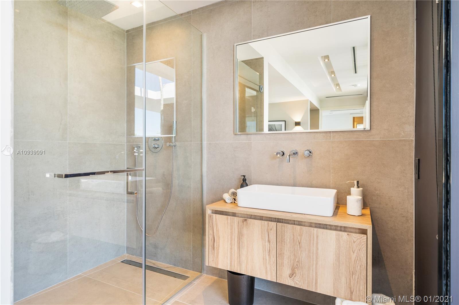 NORMANDY GOLF COURSE - Residential