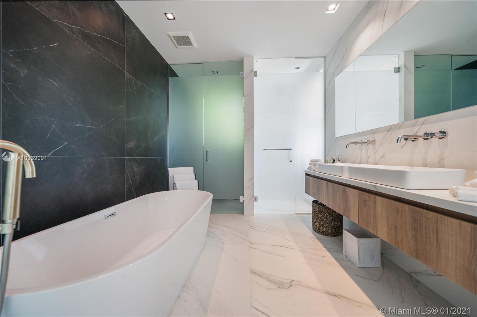 NORMANDY GOLF COURSE - Residential