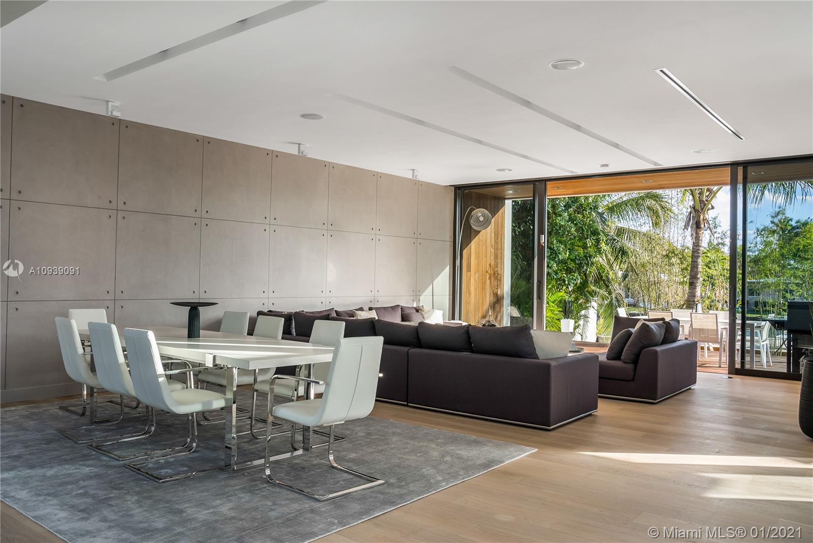 NORMANDY GOLF COURSE - Residential