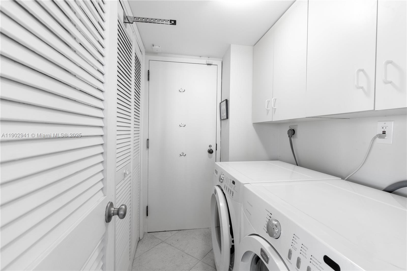 ANCHOR BAY CLUB CONDO - Residential