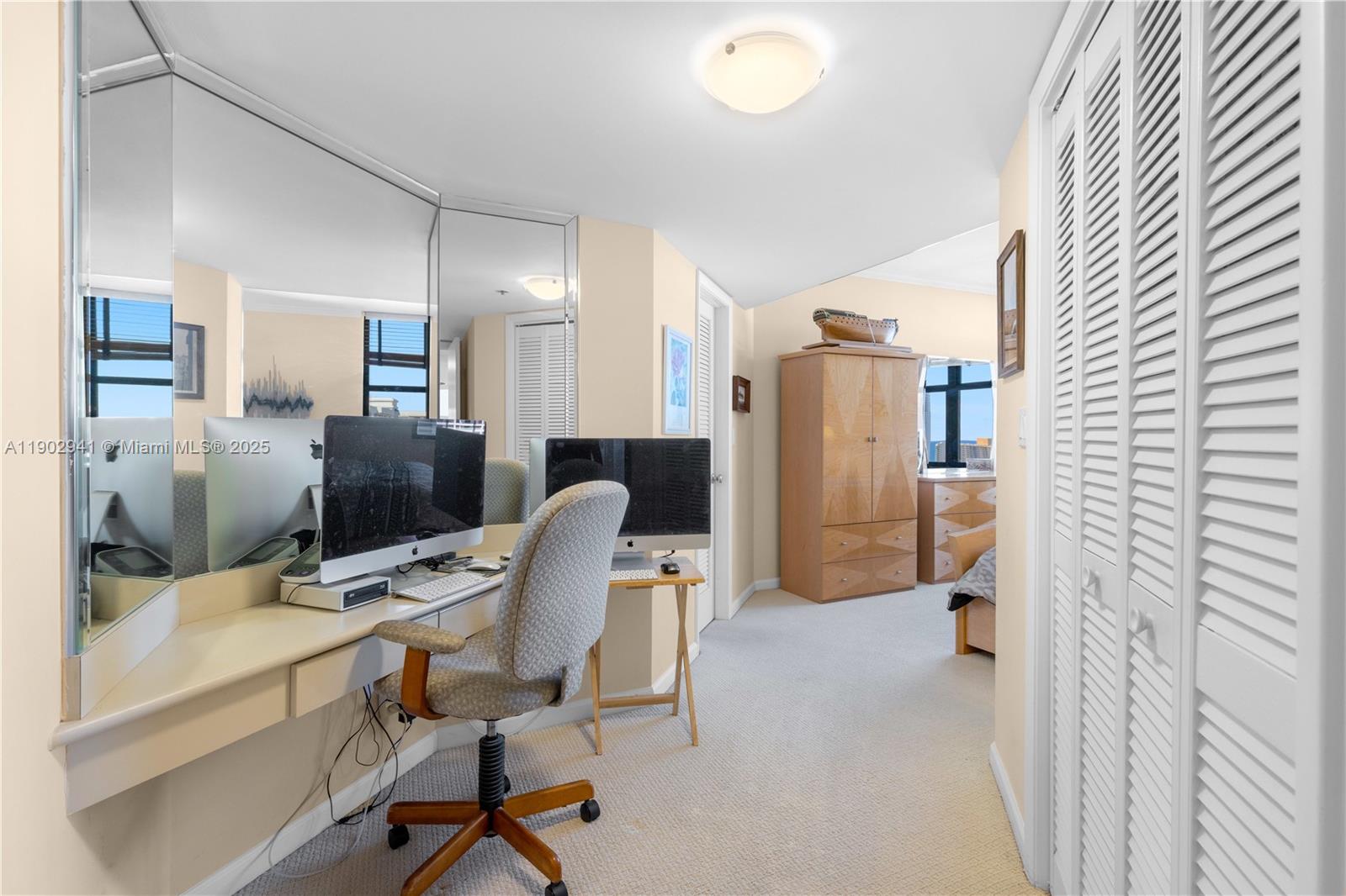 ANCHOR BAY CLUB CONDO - Residential