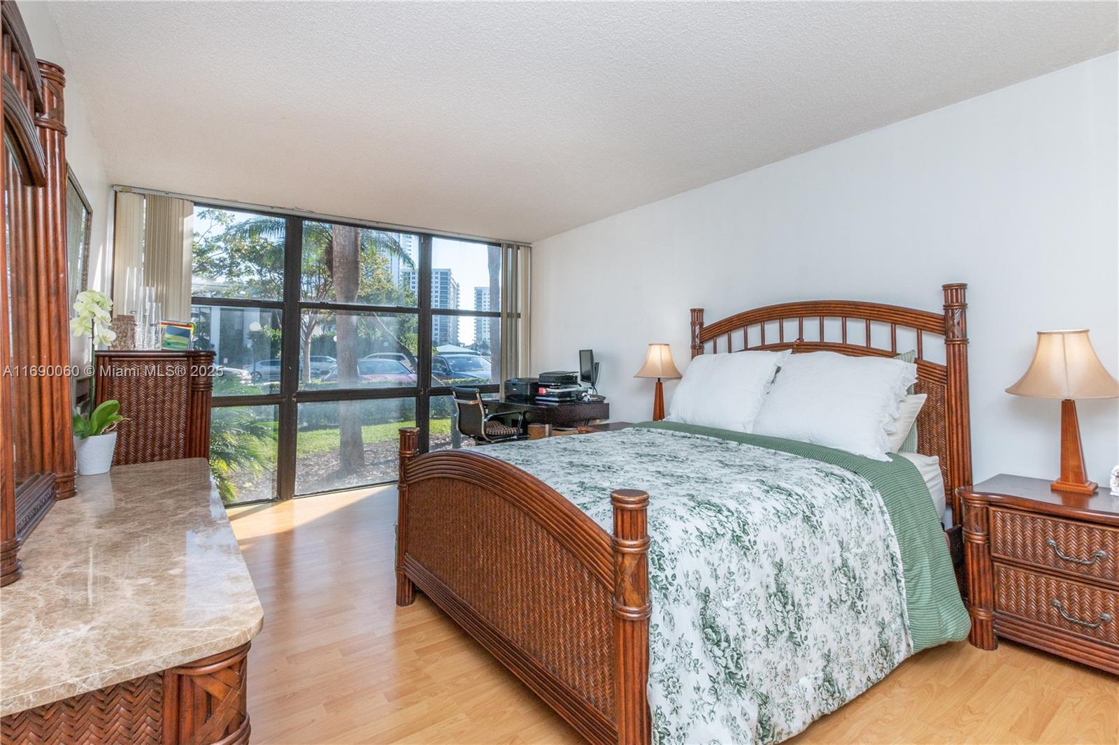 OCEANVIEW PARK CONDO - Residential