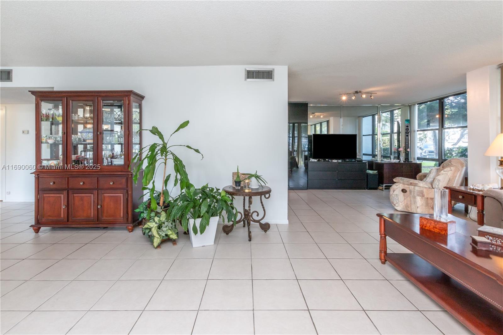 OCEANVIEW PARK CONDO - Residential