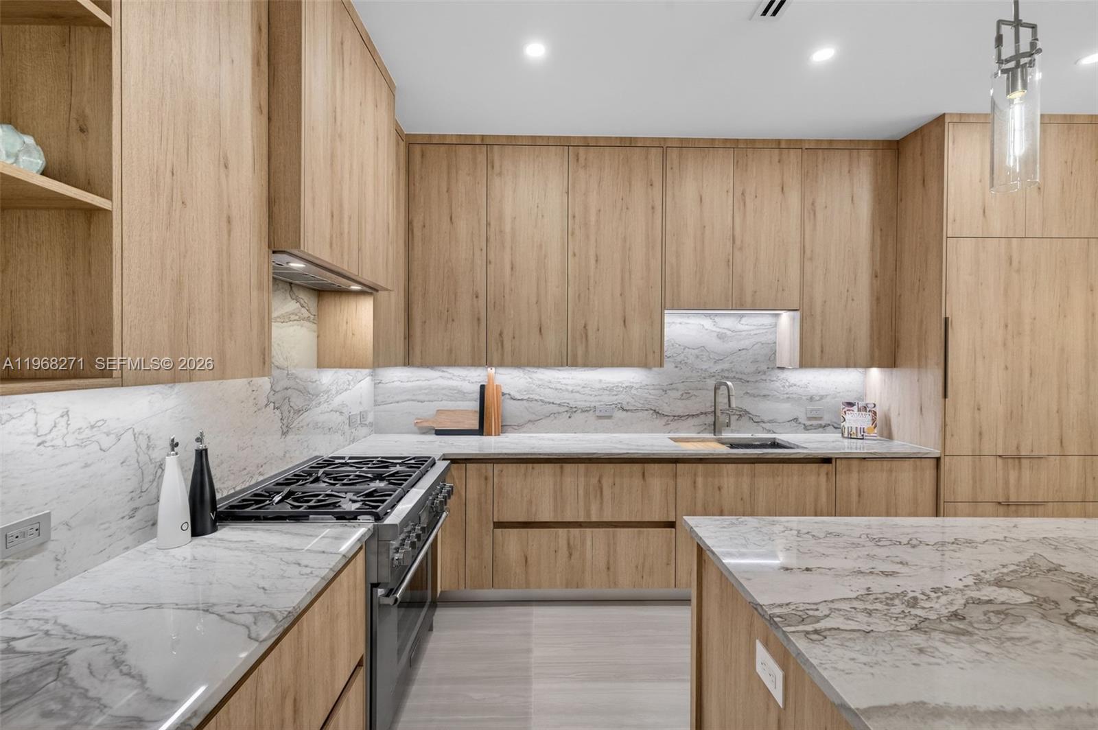 EVERGLADE LAND SALES CO - Residential