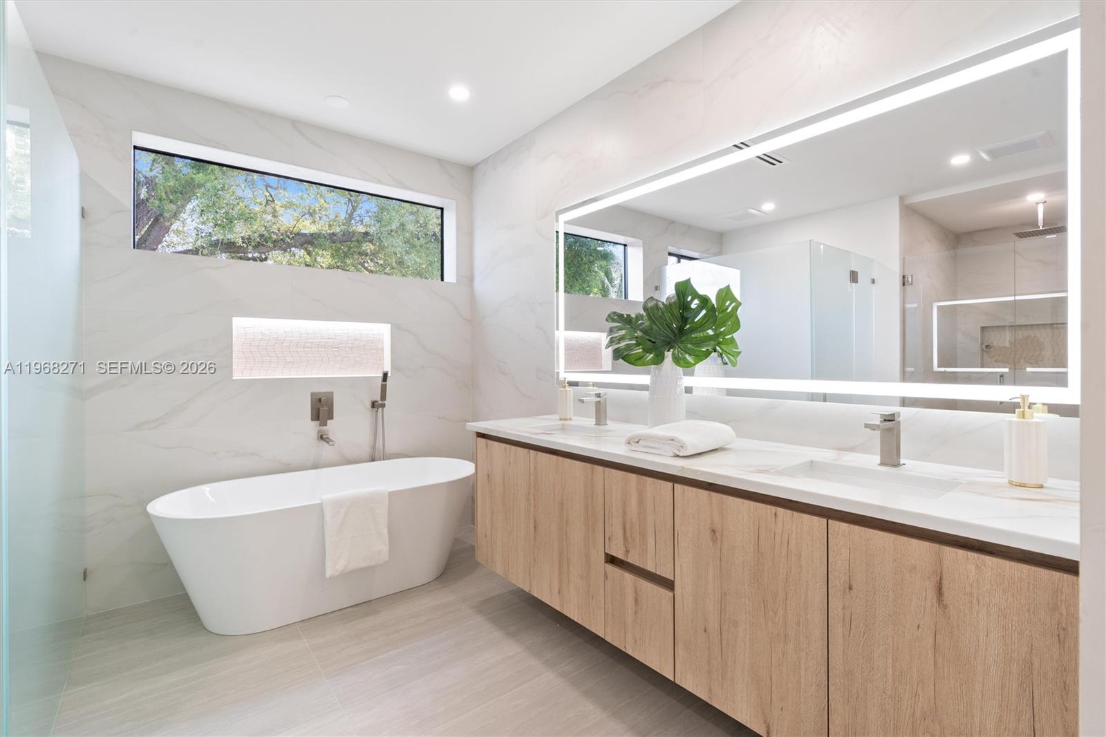 EVERGLADE LAND SALES CO - Residential