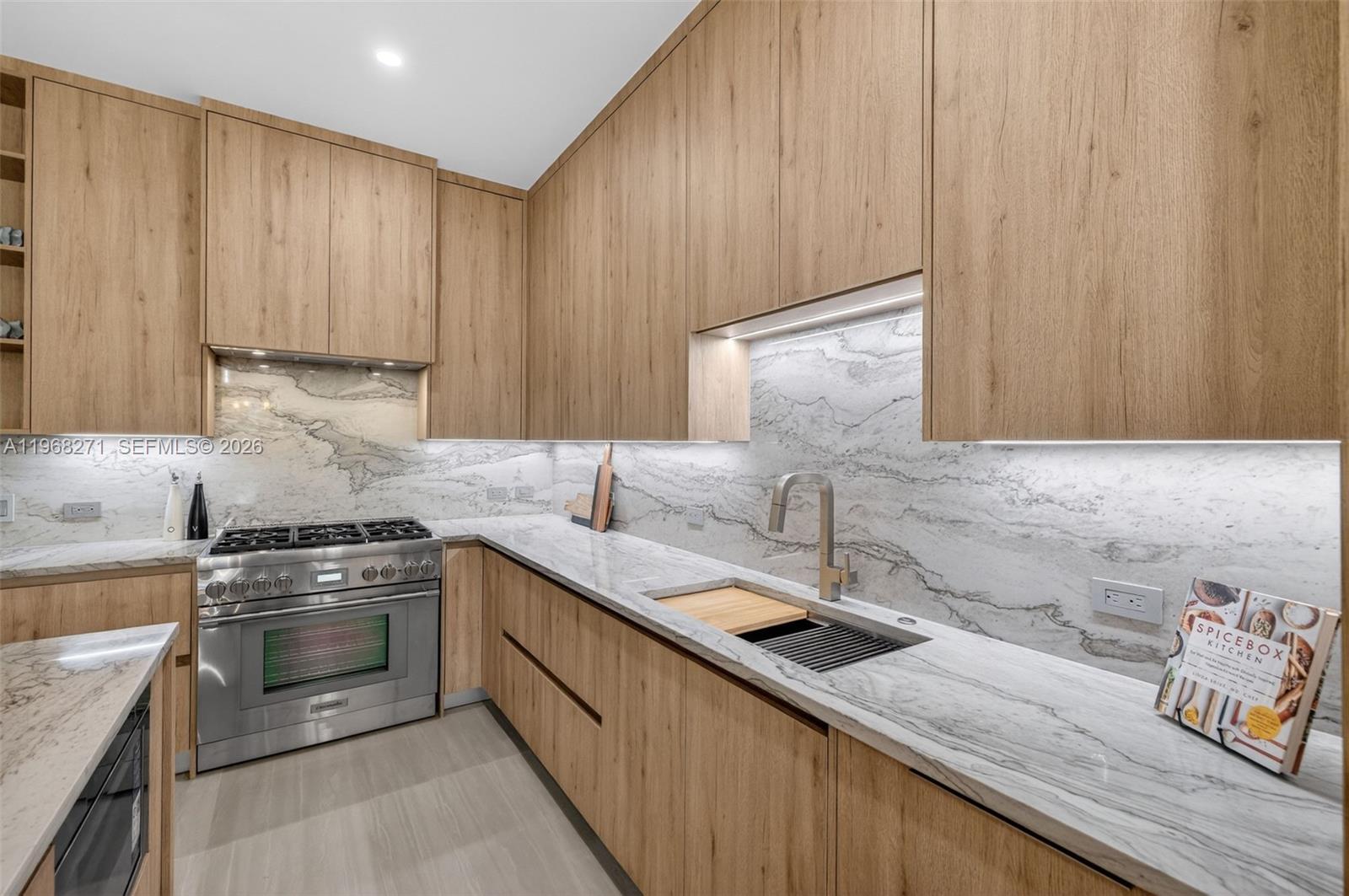 EVERGLADE LAND SALES CO - Residential