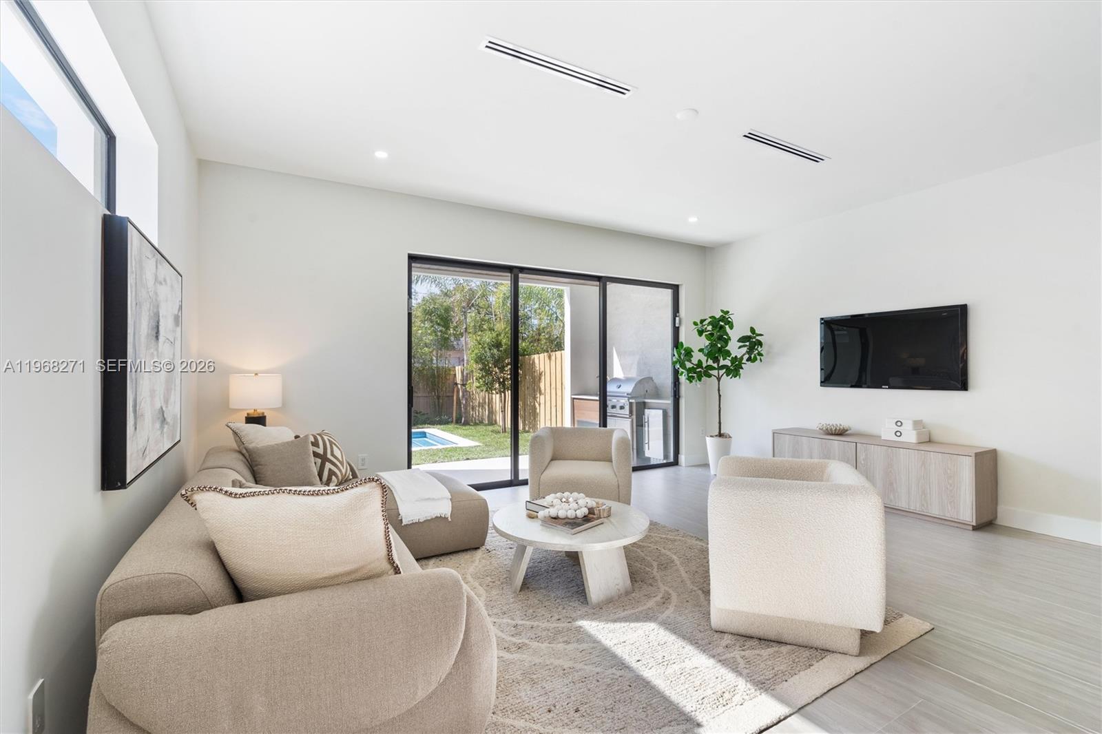 EVERGLADE LAND SALES CO - Residential