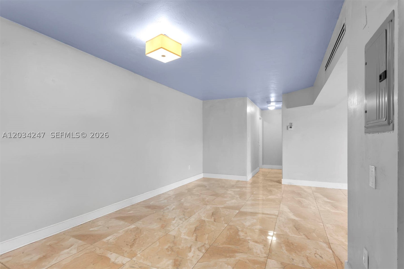 1820 James Ave 2F