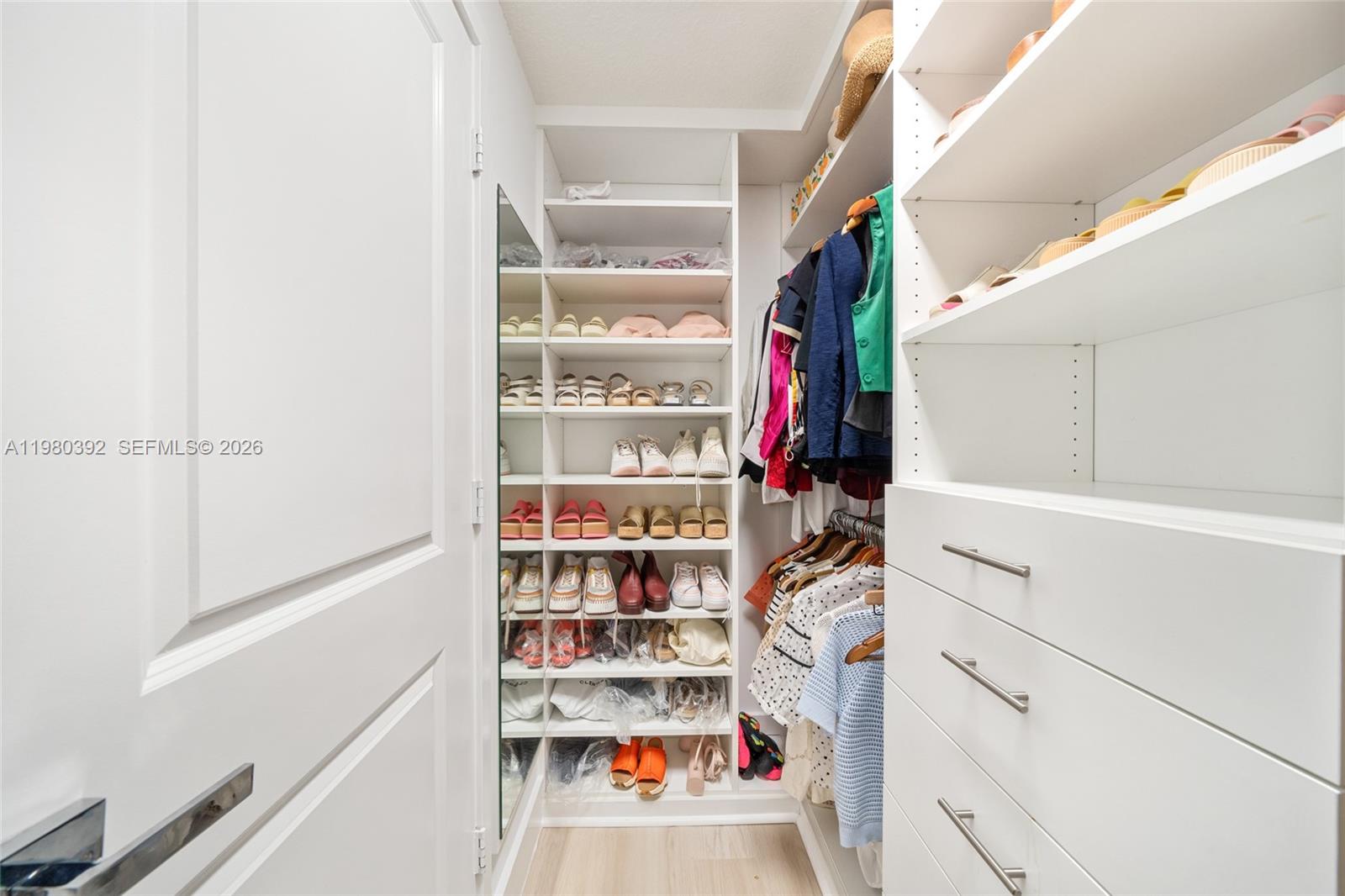 DOWNTOWN DORAL SOUTH PHAS - Residential