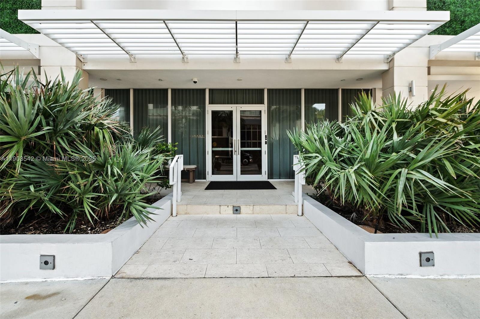 TIFFANY HOUSE CONDO - Residential