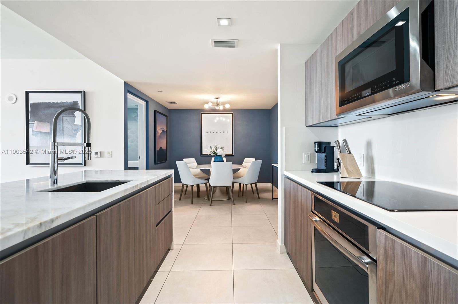 TIFFANY HOUSE CONDO - Residential