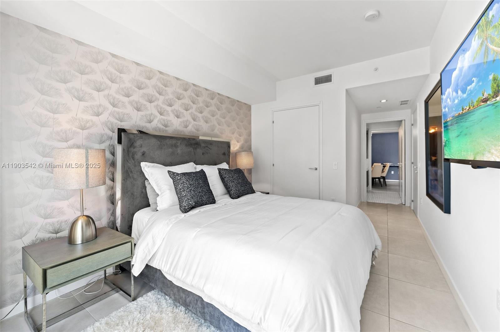 TIFFANY HOUSE CONDO - Residential