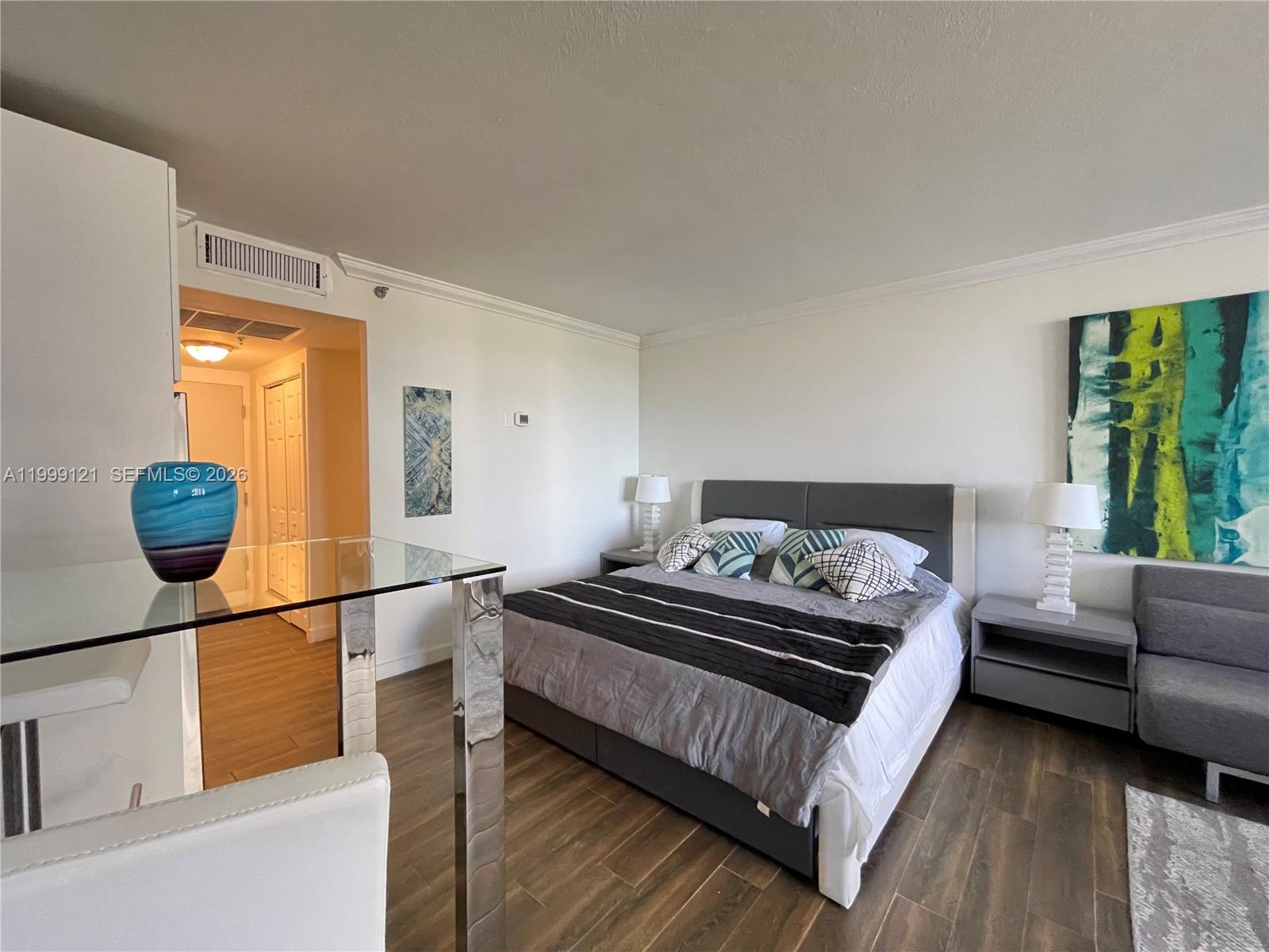 THE AVENTURA BEACH CLUB C - Residential