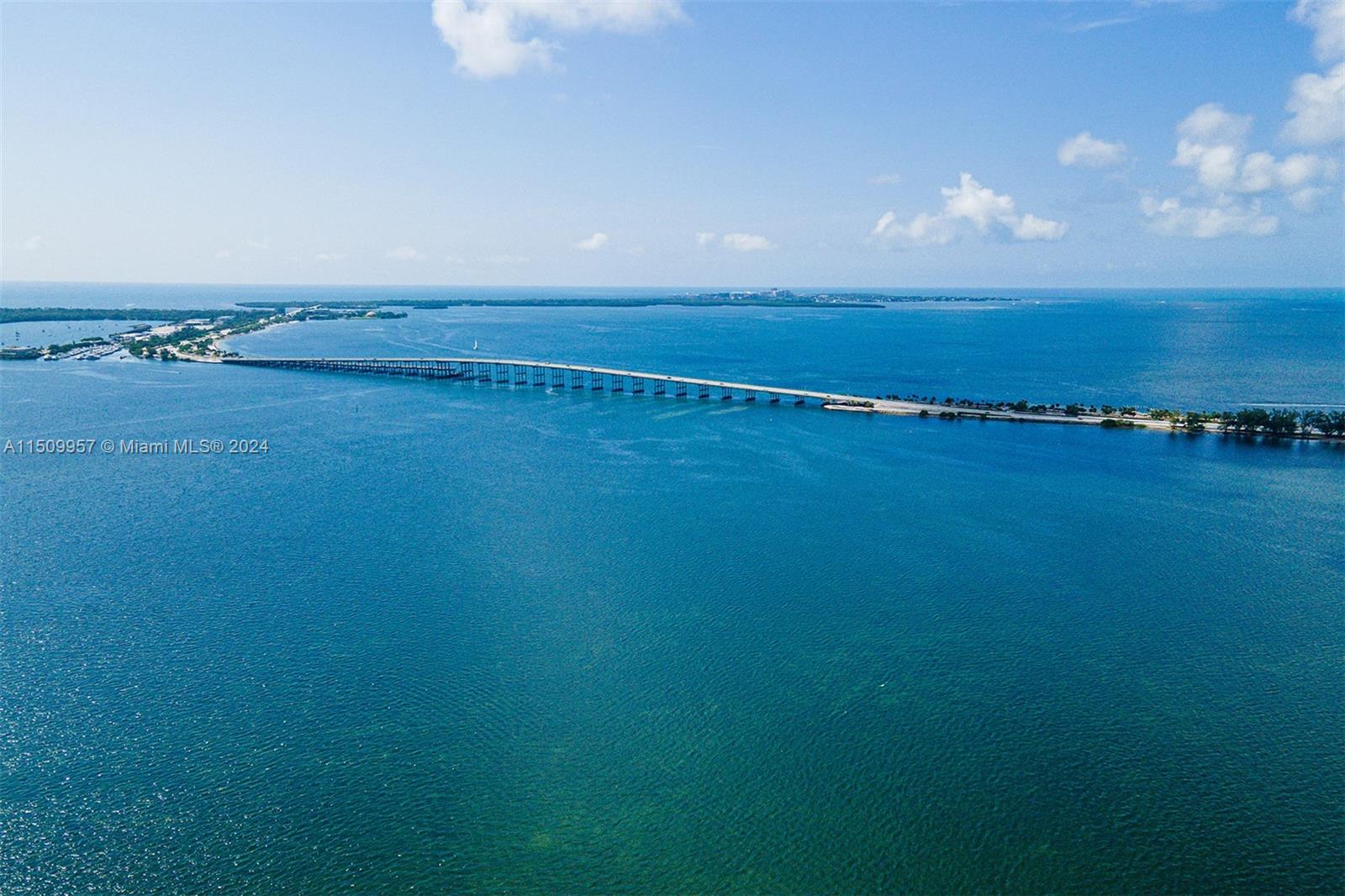 VILLA REGINA CONDO - Residential