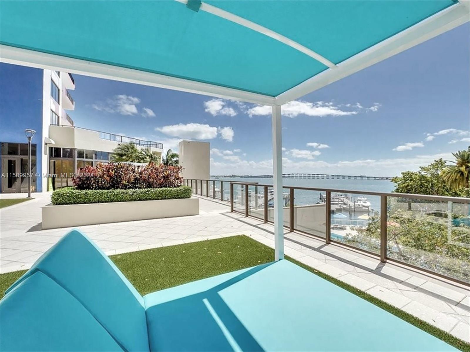 VILLA REGINA CONDO - Residential