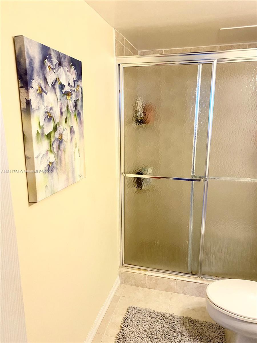 COMMODORE PLAZA CONDO - Residential