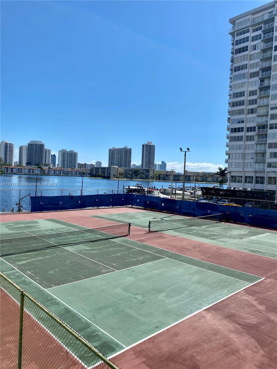 COMMODORE PLAZA CONDO - Residential