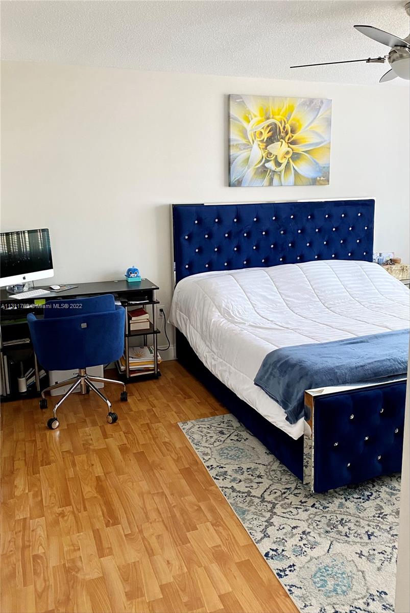 COMMODORE PLAZA CONDO - Residential