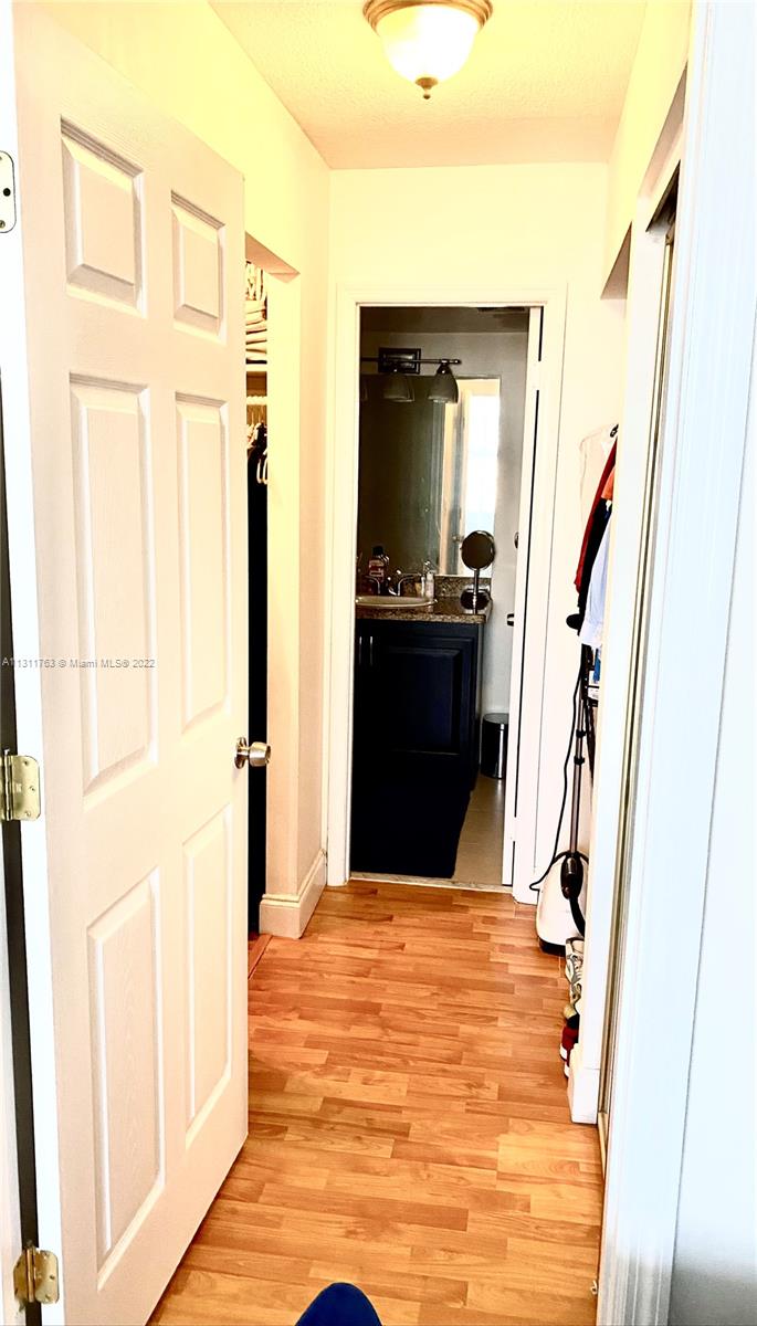 COMMODORE PLAZA CONDO - Residential