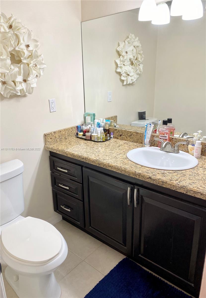 COMMODORE PLAZA CONDO - Residential