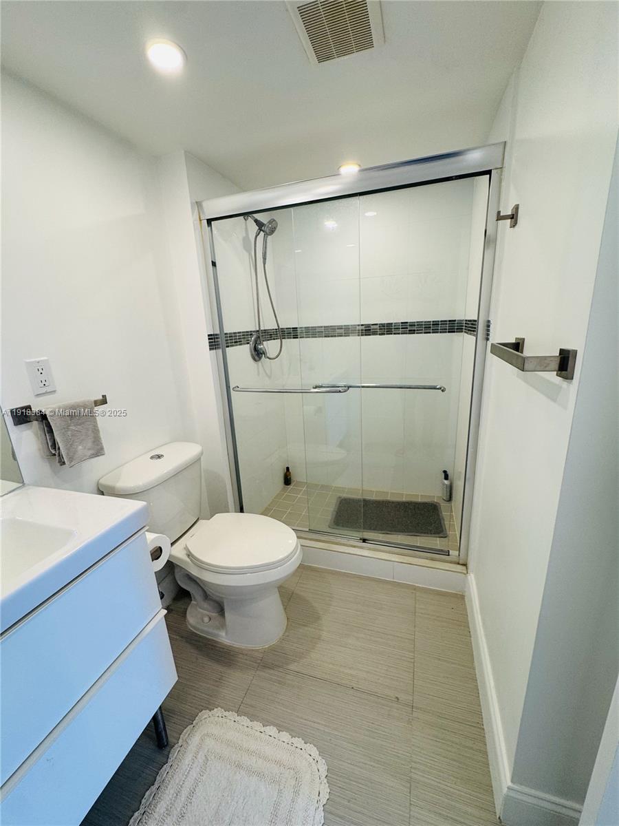 CORONADO CONDO-TOWER II - Residential