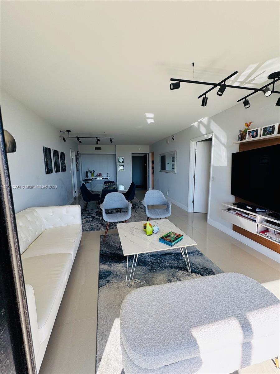 CORONADO CONDO-TOWER II - Residential