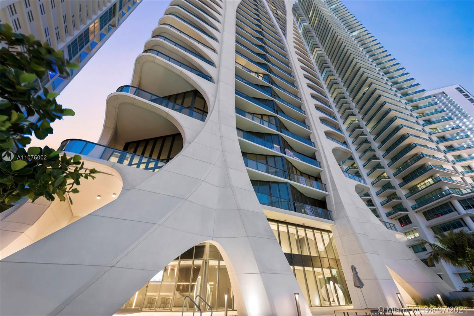 ONE THOUSAND MUSEUM CONDO - Residential