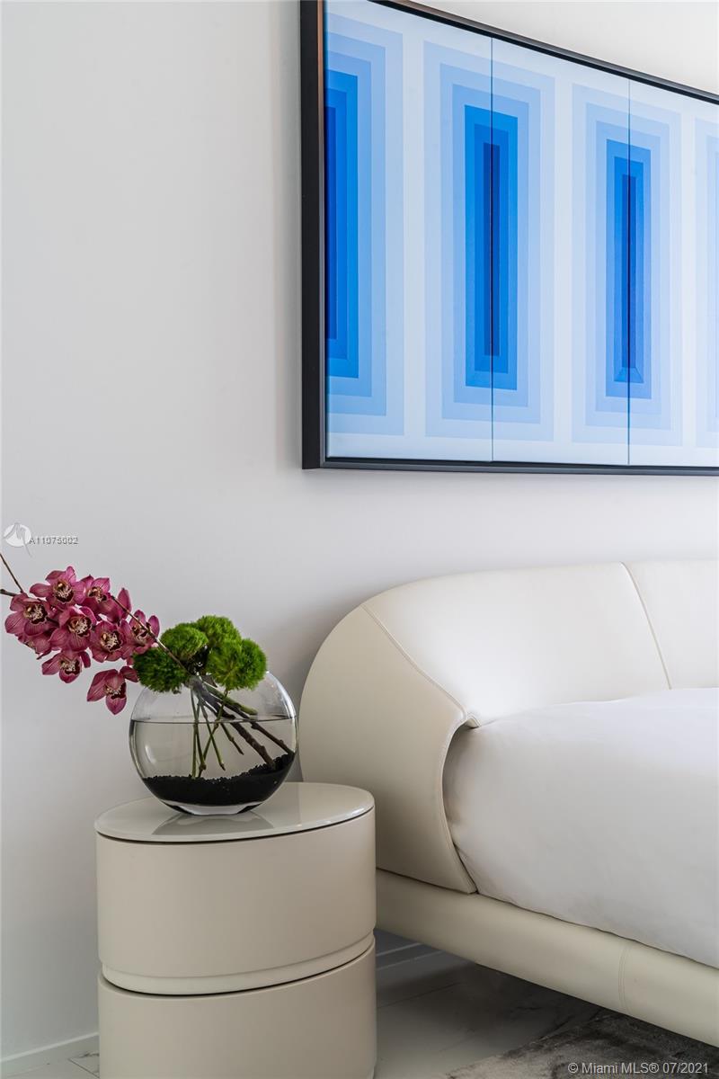 ONE THOUSAND MUSEUM CONDO - Residential