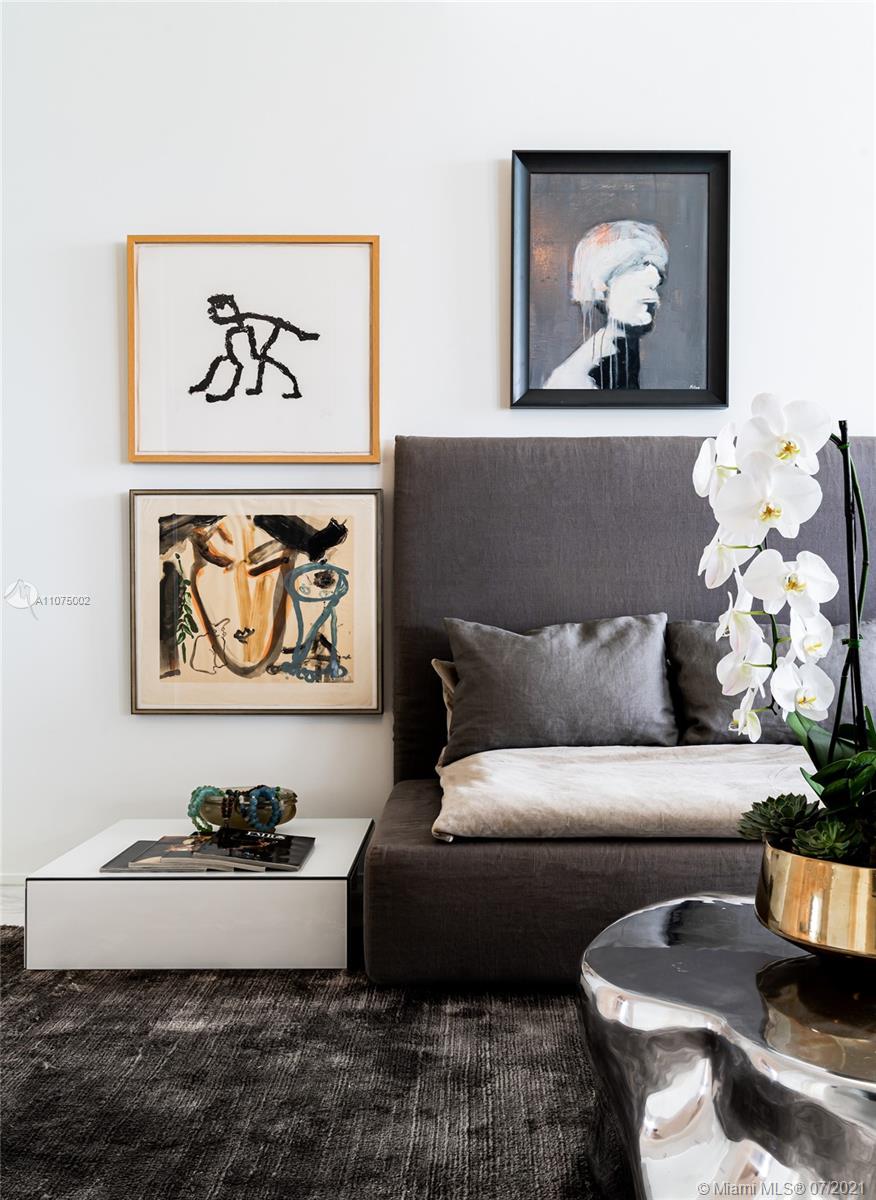 ONE THOUSAND MUSEUM CONDO - Residential