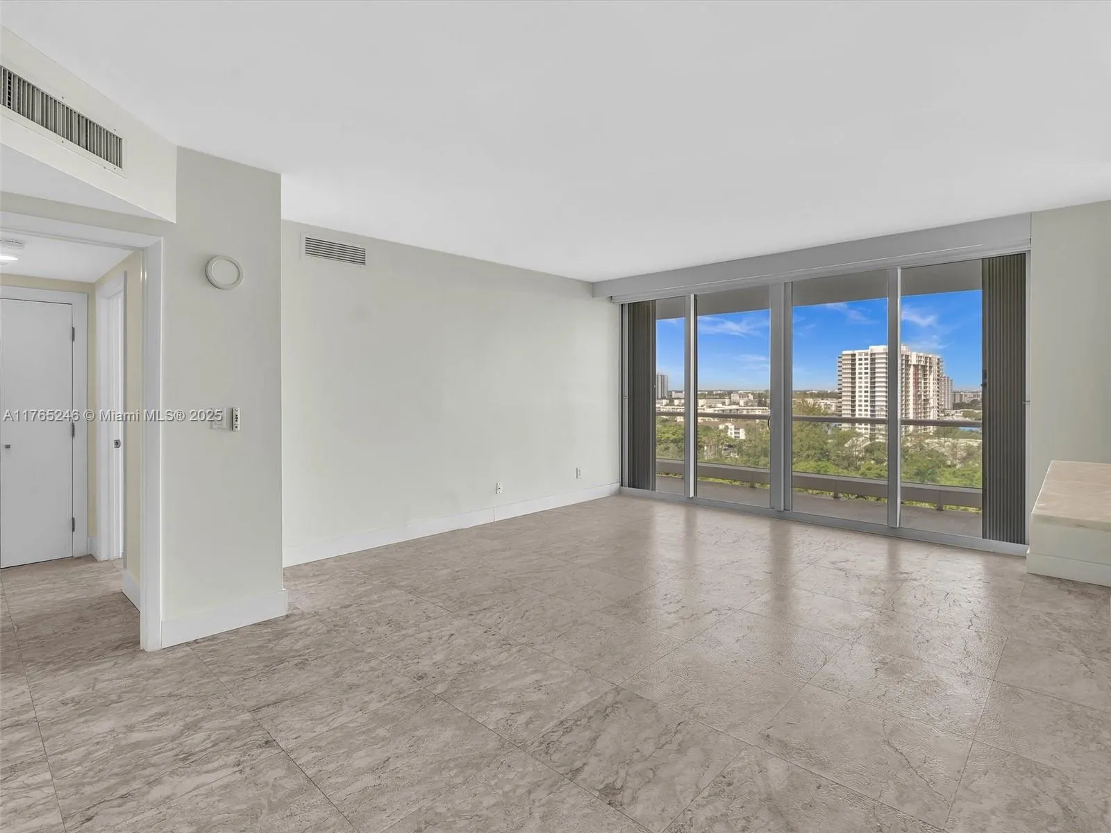 Aventura, Florida 33160, United States, 2 Bedrooms Bedrooms, ,2 BathroomsBathrooms,Residential,Active,105903