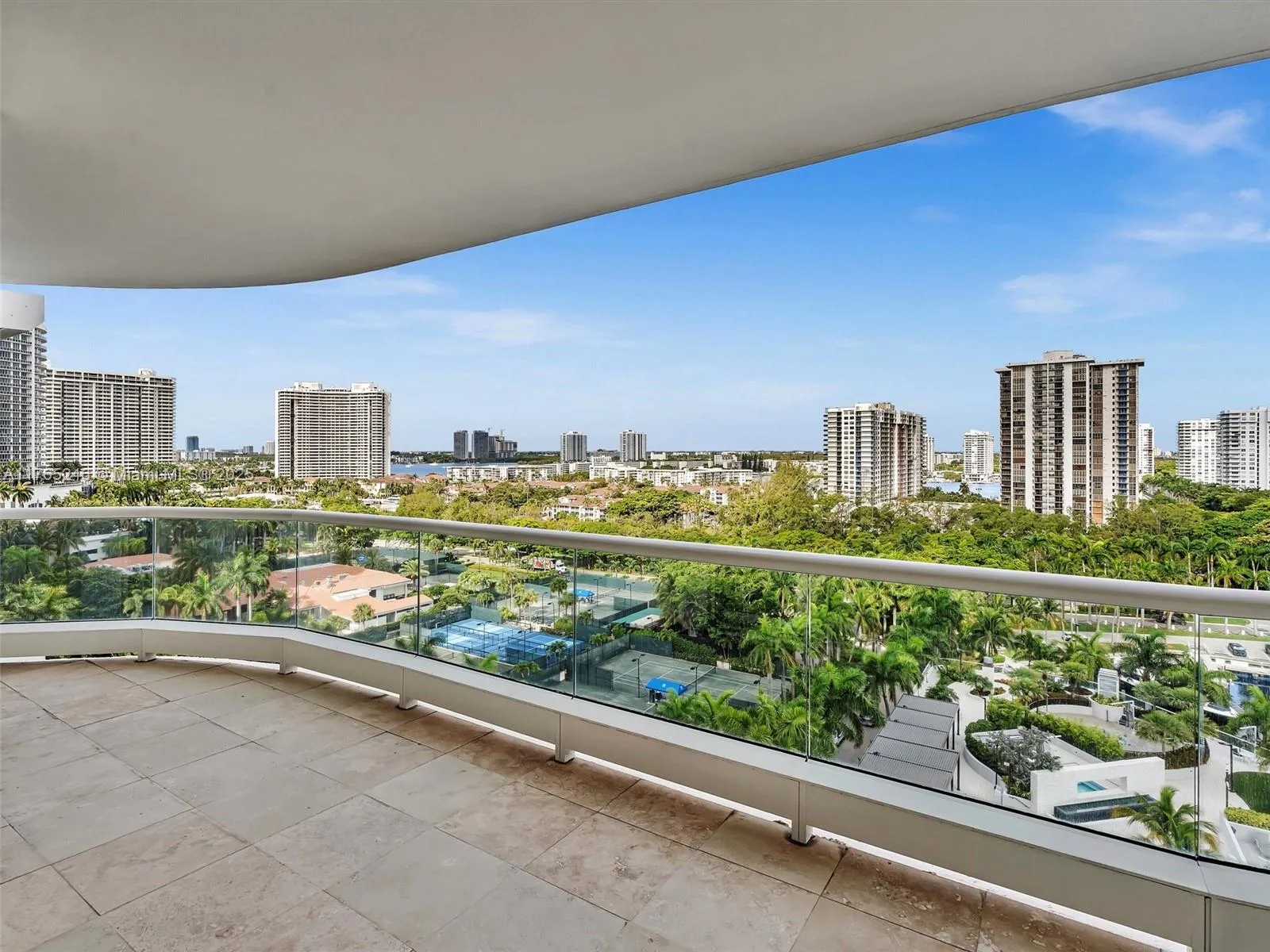 Aventura, Florida 33160, United States, 2 Bedrooms Bedrooms, ,2 BathroomsBathrooms,Residential,Active,105903