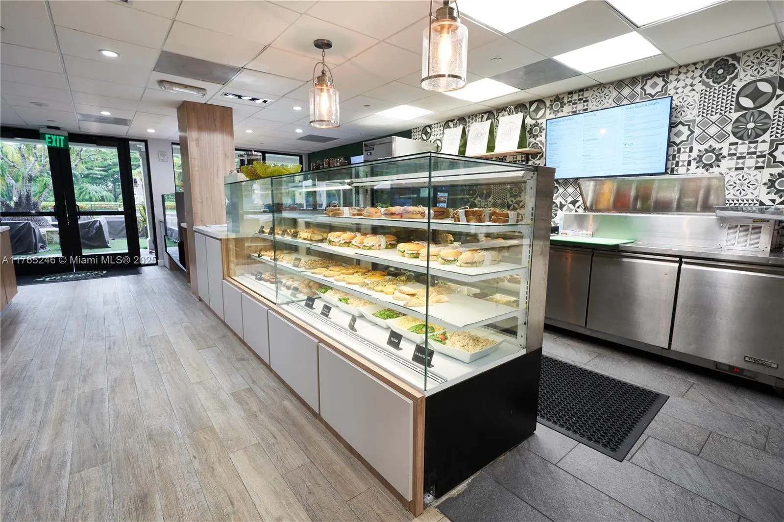 Aventura, Florida 33160, United States, 2 Bedrooms Bedrooms, ,2 BathroomsBathrooms,Residential,Active,105903